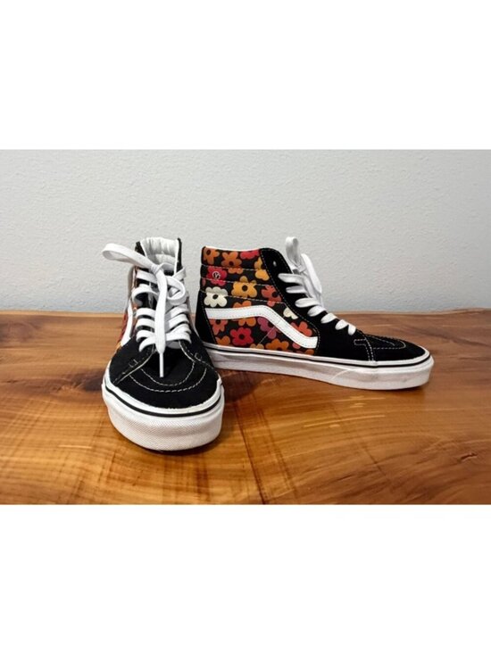 Vans Shoes - Vans Floral Print High Top Black Classic Skate Sneakers Women's Size 7.5